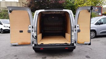 Nissan E-nv200 Tekna 40 Kwh 109bhp In Silver Only 15.000 Miles,sat Nav,air Cond