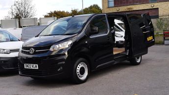 Vauxhall Vivaro F2900 Dynamic L1 Swb In Black With Air Conditioning,parking Sens