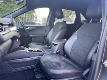Ford Kuga E/B PHEV 2WD ST-LINE ED.