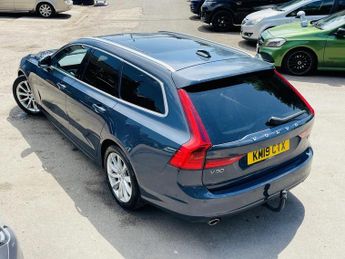 Volvo V90 T4 190 MOMENTUM PRO G/T