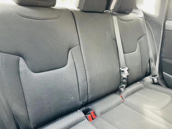 Jeep Renegade Longitude Auto M/AIR 140 LONGITUDE DDCT