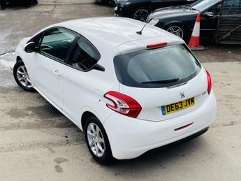 Peugeot 208 VTI ACTIVE