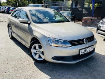 Volkswagen Jetta 2014 JETTA AUTO 1.6 TDI BLUEMOTION £20 TAX!! Variant