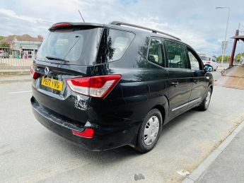 Ssangyong Turismo SE