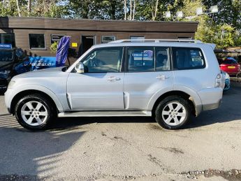 Mitsubishi Shogun Auto 7 Seats Leath DI-DC ELEGANCE