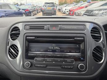 Volkswagen Tiguan SUV (2011 - 2016)