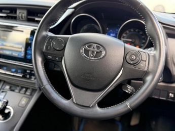 Toyota Auris Hatchback (2015 - 2018)