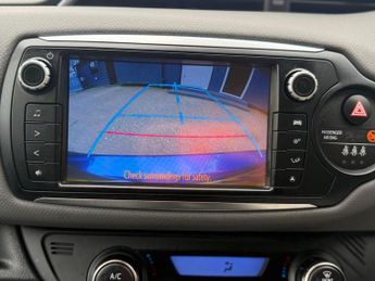 Toyota Yaris Hatchback (2014 - 2018)