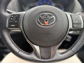 Toyota Yaris Hatchback (2014 - 2018)