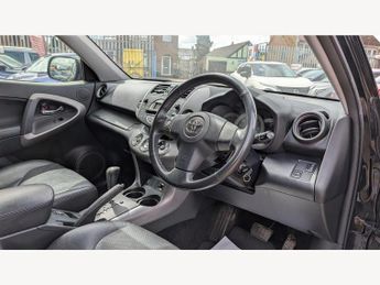 Toyota RAV4 SUV (2006 - 2009)