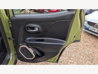 Jeep Renegade SUV (2014 - 2018)