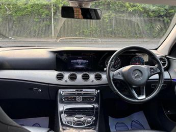 MERCEDES-BENZ E 220 D SE AUTO 