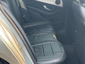 MERCEDES-BENZ E 220 D SE AUTO 