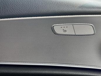 MERCEDES-BENZ E 220 D SE AUTO 