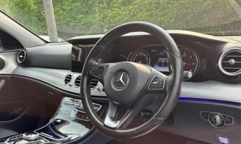 MERCEDES-BENZ E 220 D SE AUTO 