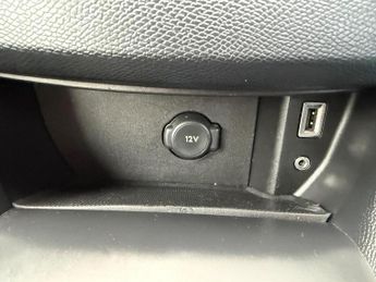 Peugeot 308 Hatchback (2013 - 2017)