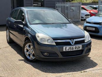 Vauxhall Astra Hatchback (2004 - 2012)