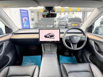 Tesla Model Y SUV (2021 - 2025)