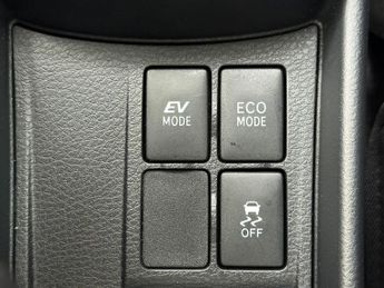 Toyota Yaris Hatchback (2017 - 2020)