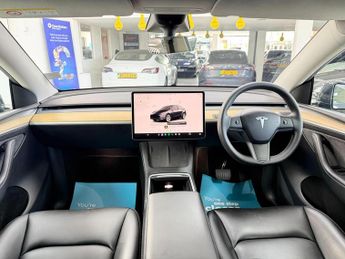 Tesla Model Y SUV (2021 - 2025)