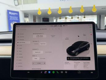 Tesla Model Y SUV (2021 - 2025)