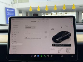 Tesla Model Y SUV (2021 - 2025)