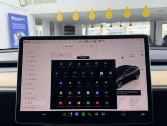 Tesla Model Y SUV (2021 - 2025)
