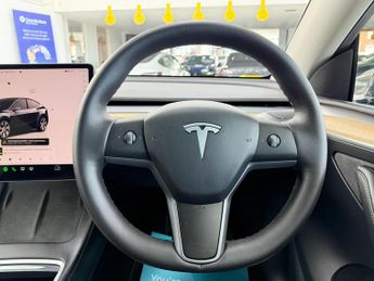 Tesla Model Y SUV (2021 - 2025)