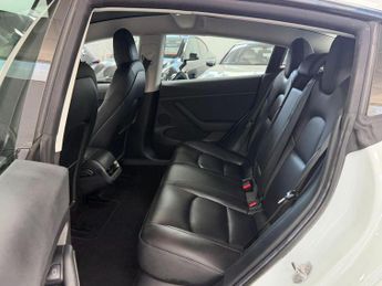 Tesla Model 3 Saloon (2020 - 2023)