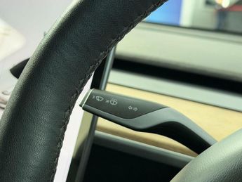 Tesla Model 3 Saloon (2020 - 2023)