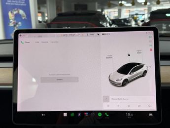 Tesla Model 3 Saloon (2020 - 2023)