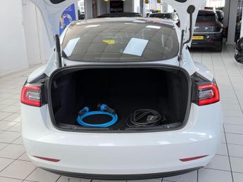 Tesla Model 3 Saloon (2020 - 2023)