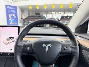 Tesla Model 3 Saloon (2020 - 2023)