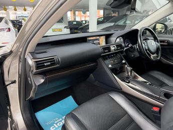 Lexus IS Saloon (2016 - 2020)