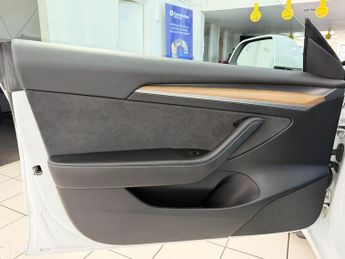 Tesla Model 3 Saloon (2020 - 2023)