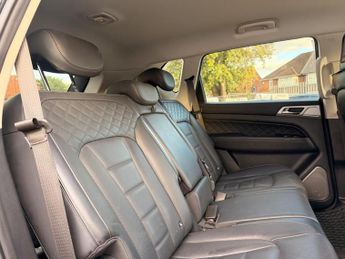 SsangYong Rexton SUV (2017 - 2020)