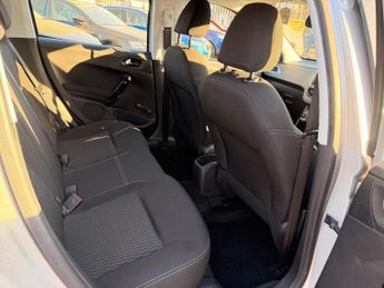 Peugeot 208 Hatchback (2015 - 2019)
