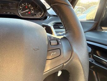 Peugeot 208 Hatchback (2015 - 2019)