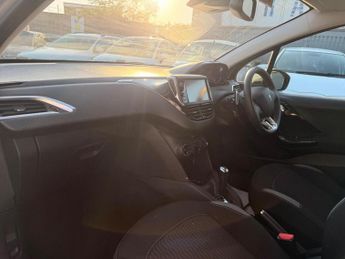 Peugeot 208 Hatchback (2015 - 2019)