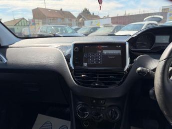 Peugeot 208 Hatchback (2015 - 2019)