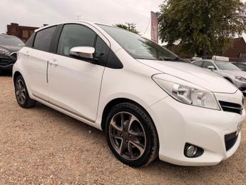 Toyota Yaris Hatchback (2011 - 2015)