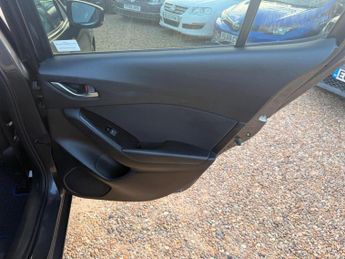 Mazda Mazda3 Hatchback (2016 - 2018)