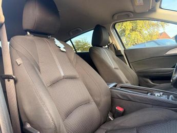 Mazda Mazda3 Hatchback (2016 - 2018)