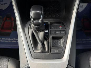 Toyota RAV4 SUV (2018 - 2026)