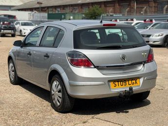 Vauxhall Astra Hatchback (2004 - 2012)