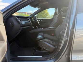 Volvo XC60 SUV (2017 - 2021)