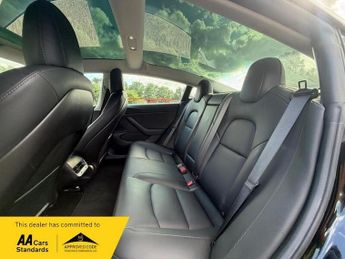 Tesla Model 3 Saloon (2019 - 2020)