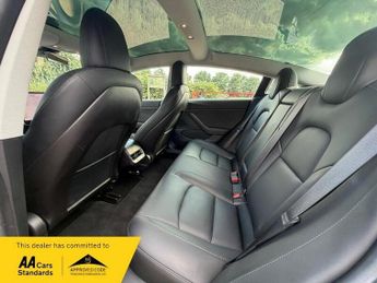 Tesla Model 3 Saloon (2019 - 2020)