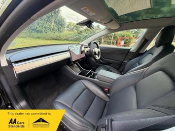 Tesla Model 3 Saloon (2019 - 2020)