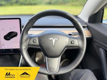Tesla Model 3 Saloon (2019 - 2020)